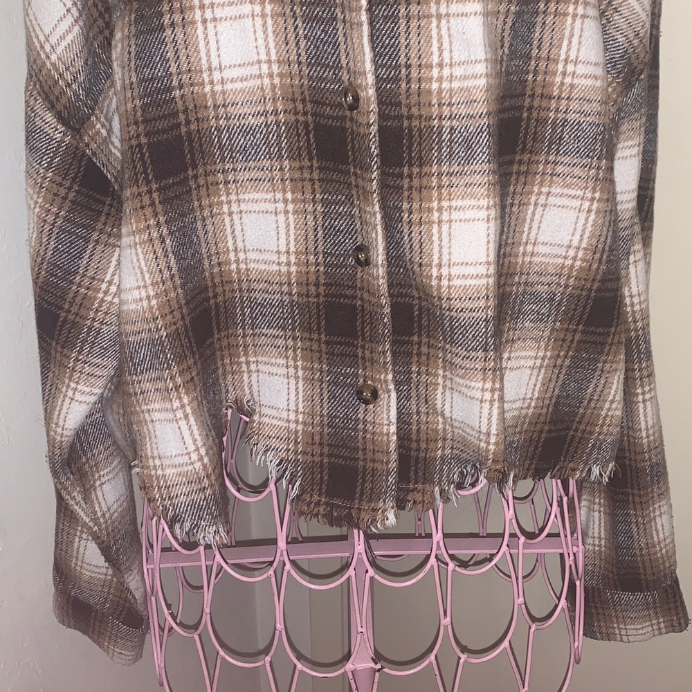 Like New Quin White Cream/Brown Plaid L/S Collared Fringe Shirt- Small - Picture 4 of 10